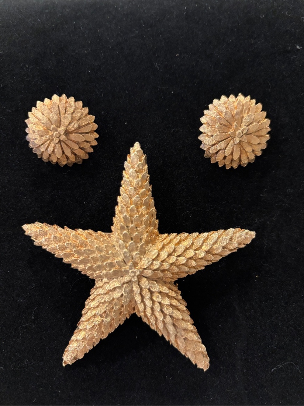 Gold Starburst Brooch and Clip-On Earrings Set - Gold Tone Women's Vintage